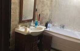 Apartament cu 5 camere, 160 mp, decomandat, loc de parcare, in zona strazii Mircea Eliade 