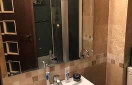 Apartament cu 5 camere, 160 mp, decomandat, loc de parcare, in zona strazii Mircea Eliade 