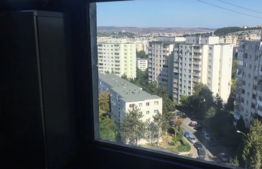 Garsoniera cocheta, luminoasa, cu priveliste deosebita, 32mp, zona Parang