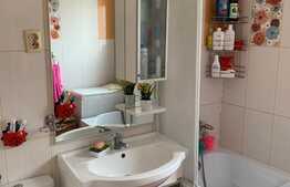 Apartament 3 camere, terasa 67 mp, parcare, Zona Vivo