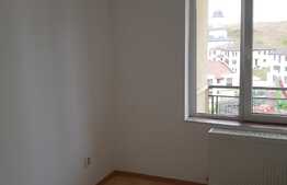 Apartament 3 camere, 82 mp, finisat, terasa, zona Petrom Baciu