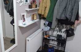 Apartament cu 3 camere, 68 mp, decomandat, zona Stejarului