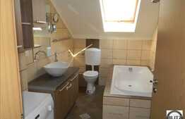 Spatiu, lumina si confort la 3 camere cu scara interioara.