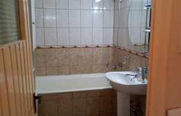  Apartament 3 camere, intermediar, 68 mp, 2 balcoane, 2 boxe, garaj, zona Sigma