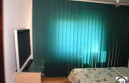 Vanzare apartament cu 4 camere, decomandat, zona Spitalul de Recuperare.