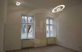 Spatiu comercial in cladire recent renovata, 115 mp, zona centrala, acces din strada