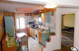 Apartament 4 camere decomandat in zona Intre Lacuri