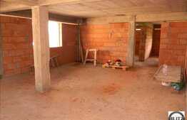 Apartament semifinisat in Andrei Muresanu! Priveliste deosebita!