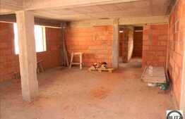 Apartament semifinisat in Andrei Muresanu! Priveliste deosebita!