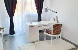 Apartament cu 3 camere, 58 mp, de lux, zona Sub Cetate