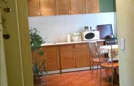 3 camere decomandate, etaj intermediar!