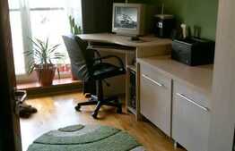 3 camere decomandate, etaj intermediar!