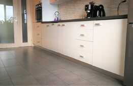 3 camere, la cheie, 77 mp., zona Vivo