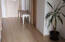 3 camere, la cheie, 77 mp., zona Vivo