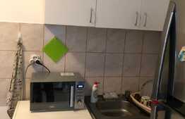 Garsoniera decomandata, etaj intermediar, acces facil! Zona strazii Muzeul Apei!