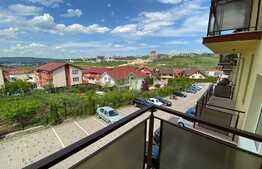 Apartament cu 2 camere, decomandat, 54 mp, 2 parcari, zona strazii Campului