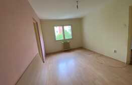 Apartament 3 camere, 46 mp, zona Minerva