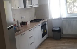 Apartament 2 camere, etaj intermediar, la cheie.