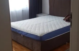 Apartament 2 camere, etaj intermediar, la cheie.