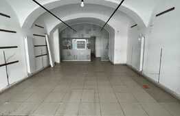 Spatiu comercial zona Sora , vad pietonal excelent 