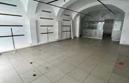 Spatiu comercial zona Sora , vad pietonal excelent 