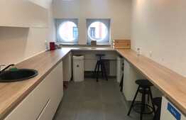 Etaj open space, ultramodern, in cladire clasa A. 