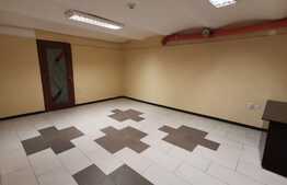 Birou Ultracentral, 75 mp, acces din strada, ideal pentru cabinete