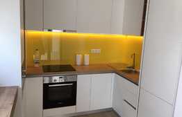 Apartament cu 2 camere, 70 mp, 2 parcari, complex Vivido