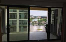 Apartament cu 2 camere, 70 mp, 2 parcari, complex Vivido