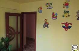 De vanzare 2 camere, 55 mp, decomandat in zona strazii Eroilor