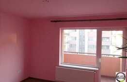 De vanzare 2 camere, 55 mp, decomandat in zona strazii Eroilor