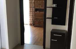 Apartament cu 3 camere, decomandat, 70 mp, parcare, zona Kaufland