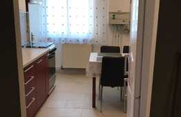 Apartament cu 3 camere, decomandat, 70 mp, parcare, zona Kaufland