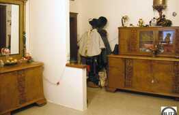 98 mp in zona Camerei de Comert