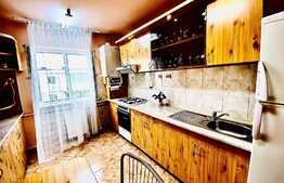 Apartament cu 3 camere, decomandat, 72 mp, loc de parcare, zona Intre Lacuri