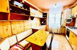 Apartament cu 3 camere, decomandat, 72 mp, loc de parcare, zona Intre Lacuri