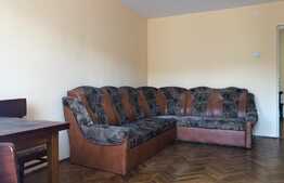 Apartament cu 3 camere, decomandate, balcon, terasa, zona Parang