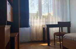 Apartament cu 3 camere, decomandate, balcon, terasa, zona Parang