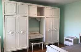 Apartament cu 3 camere, decomandate, balcon, terasa, zona Parang