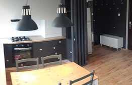 Apartament pe 2 nivele, 82 mp, modern, zona Hotel Royal 