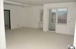 Apartament spatios! Semifinisat! Pret Accesibil!