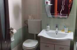 De vanzare apartament cu 2 camere, decomandat, 51 mp,  zona Piata Marasti