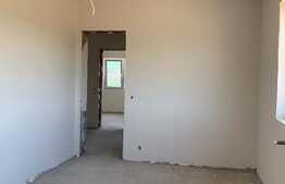 Casa individuala de vanzare, 105 mp, teren 365 mp, zona Avram Iancu 