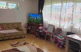 De vanzare, apartament 2 camere, 49 mp, in zona Petrom 