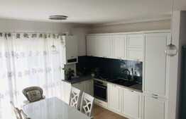 Apartament 3 camere, 60 mp, etaj intermediar, zona Primariei