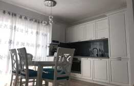 Apartament 3 camere, 60 mp, etaj intermediar, zona Primariei