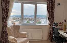 Apartament 3 camere, finisat la cheie, etaj intermediar, Priveliste superba