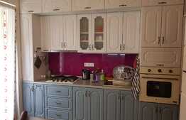 Apartament 3 camere, etaj 1, loc parcare! Zona strazii Teilor!