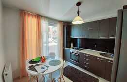 Apartament 2 camere, decomandat, 2 parcari, balcon!