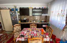 Apartament 3 camere, 58 mp,partial mobilat, zona Florilor